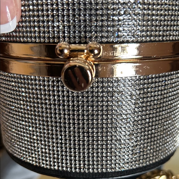 Chic Black and Gold Women's Clutch - Picture 7 of 11